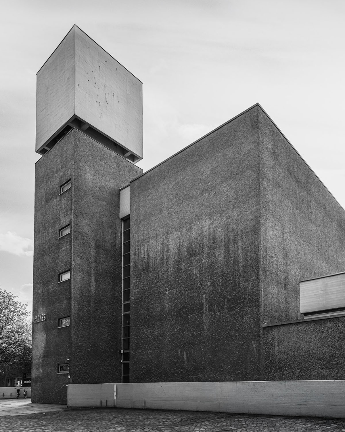 St. Agnes Kirche, Berlin, Kreuzberg